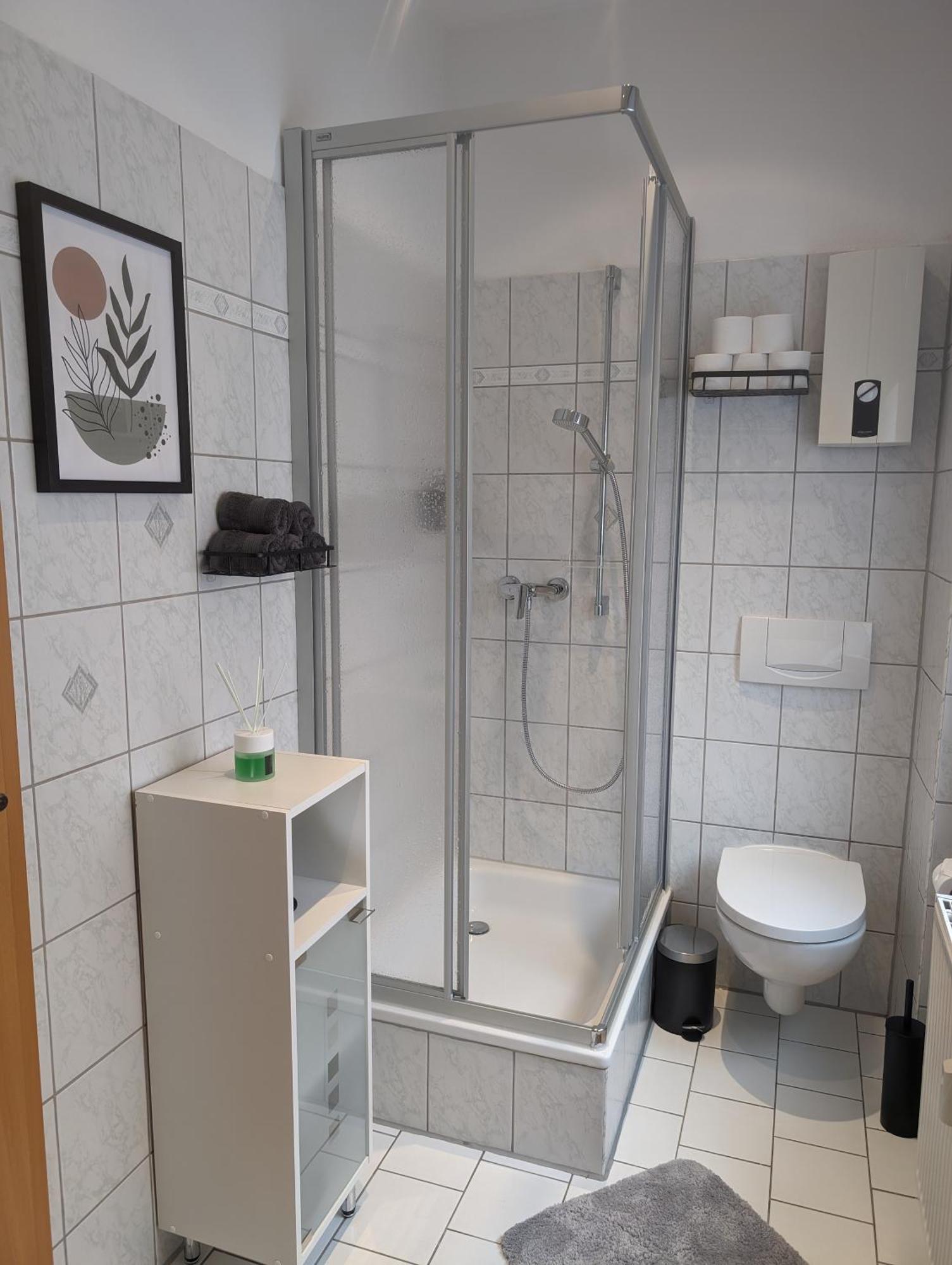 Casa Apartment Modern Vintage Flexibilitaet Pur- Perfektes Apartment Fuer Familien Und Geschaeftsreisende 5 Schlafplaetze, Vollausstattung, Amazon Prime & Parkplatz Inklusive Magdeburgo Esterno foto