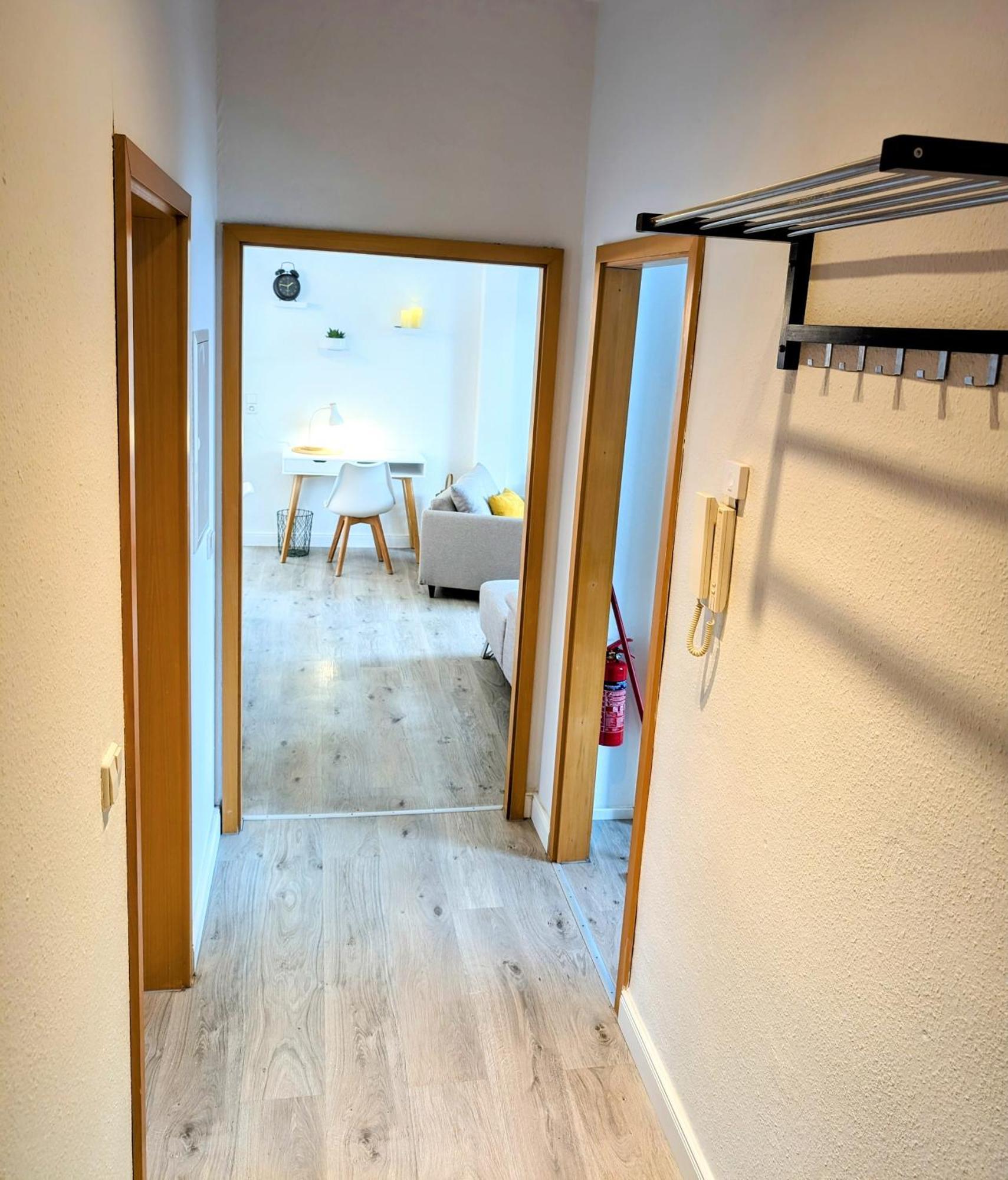 Casa Apartment Modern Vintage Flexibilitaet Pur- Perfektes Apartment Fuer Familien Und Geschaeftsreisende 5 Schlafplaetze, Vollausstattung, Amazon Prime & Parkplatz Inklusive Magdeburgo Esterno foto